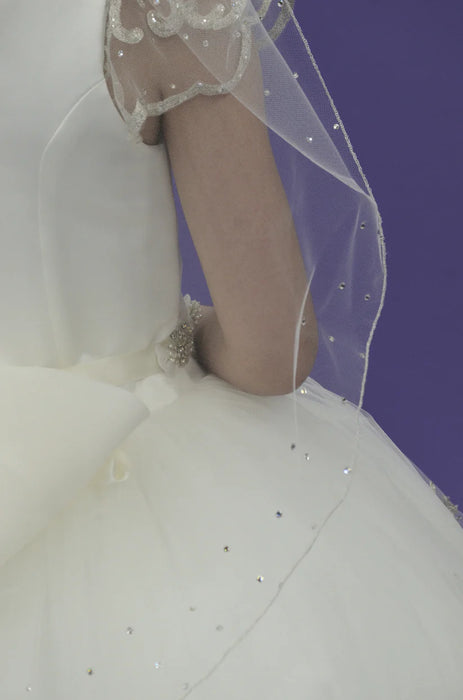 Elenor - Diamond White w/ Veil & Headband 2025 Bella Bow image 7