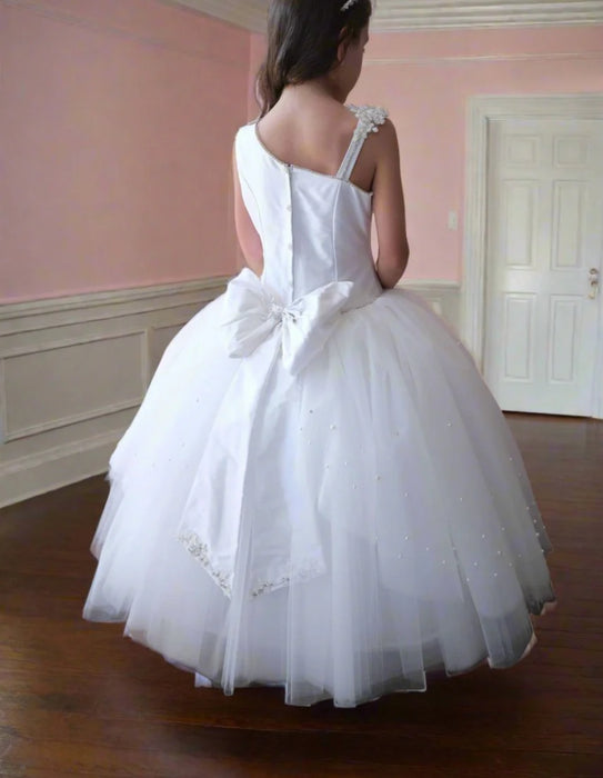 Ariel w/ Veil 5706C CH2025 image 4